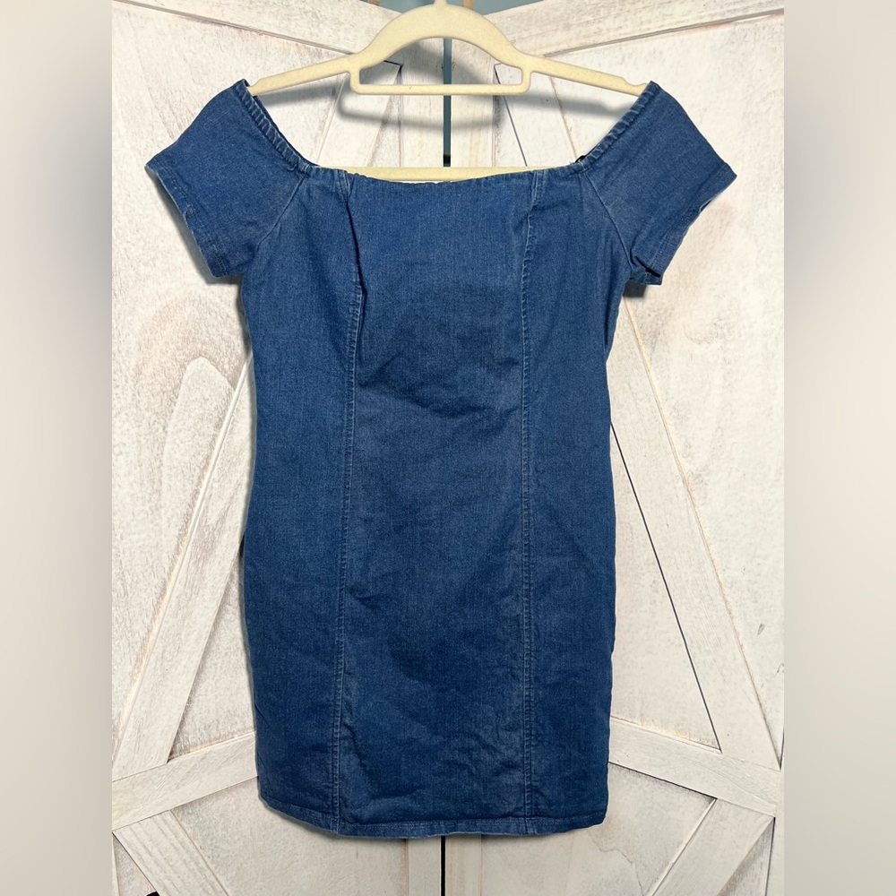 Elegant Blue Off-Shoulder Denim Dress